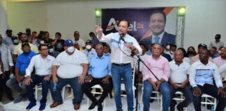 VIDEO MUESTRA policía grabando actividad de campaña, Abel Martínez condena la presencia de “caliés”