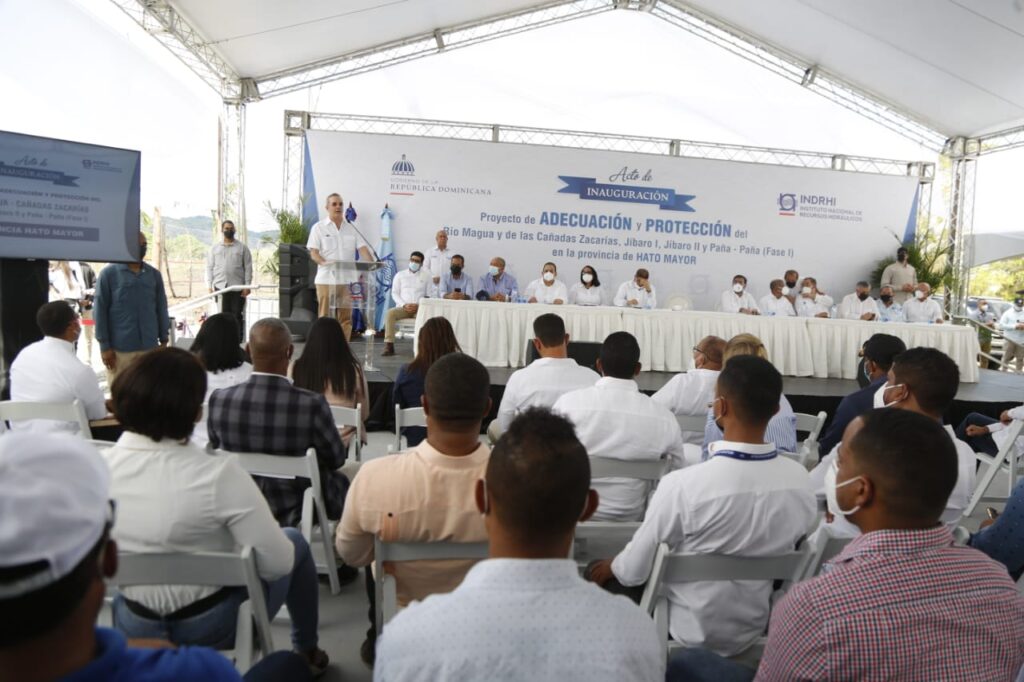 Presidente inicia construcción de carretera Hato Mayor-El Puerto por un monto de más de RD$1,159 millones
