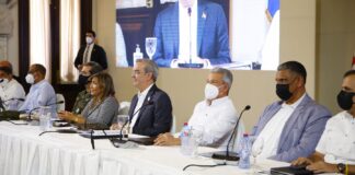 Presidente dominicano reúne ministros, gobernadoras, directores generales y evalúa obras ejecuta gobierno en provincias