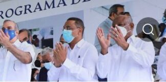 Presidente dominicano entrega Títulos de Propiedad a familias de Los Mina