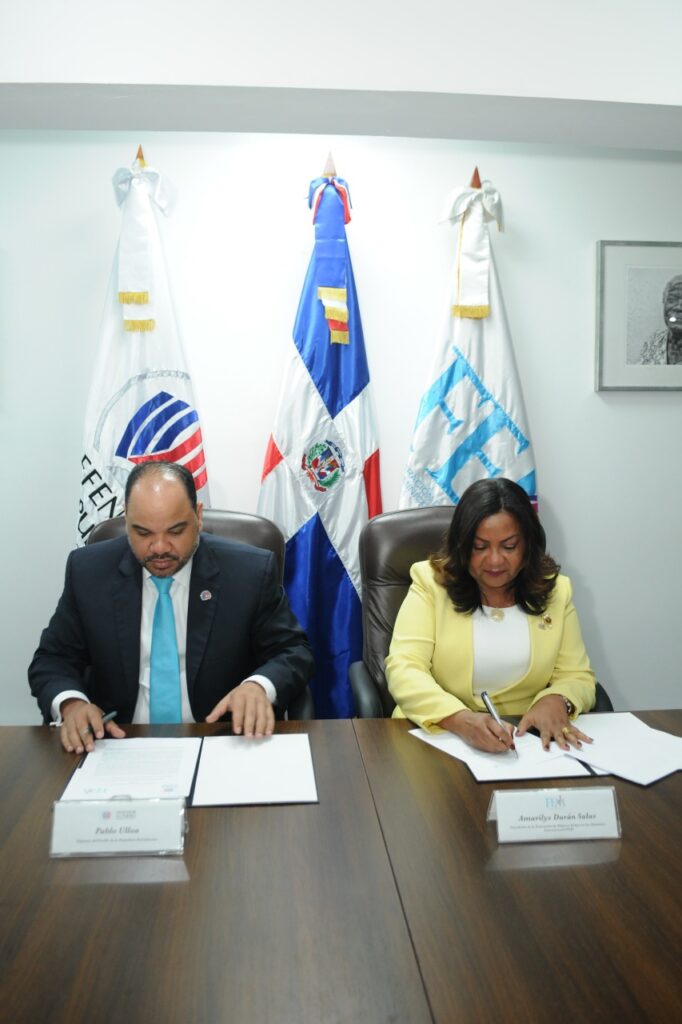 El Defensor del Pueblo y Federación de Mujeres Empresarias  Dominico-Internacional firman convenio