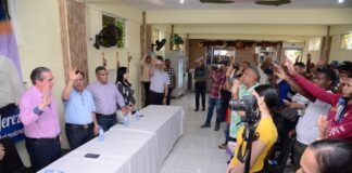 Centenar de exmiembros del PRM en Nagua se juramentan en el proyecto presidencial de Abel Martínez