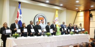 Presidente Abinader encabeza firma de acuerdo con 13 universidades para la Reforma Educativa Policial