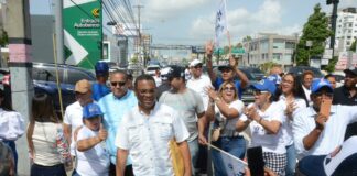 Mérido Torres inscribe candidatura a la Alcaldía de Santo Domingo Este