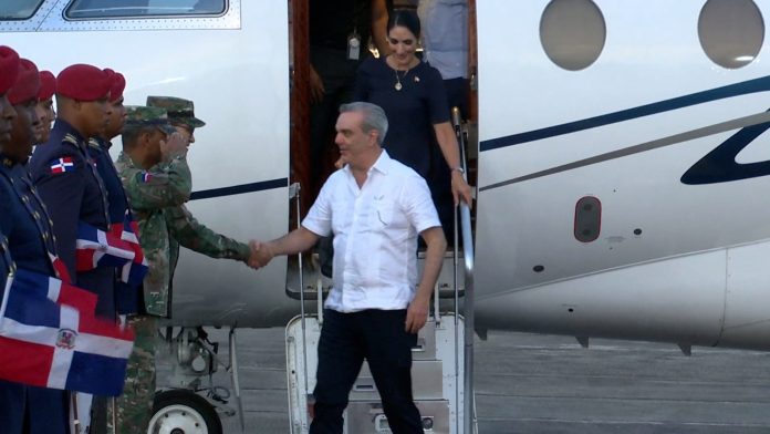 Presidente dominicano regresó este domingo a RD tras participar de actividades en Nueva York