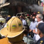 Presidente Abinader visita zonas afectadas por explosión en San Cristóbal y asegura a familias apoyo del Gobierno