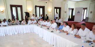 Presidente Abinader dispone ayuda total a afectados en explosión en San Cristóbal