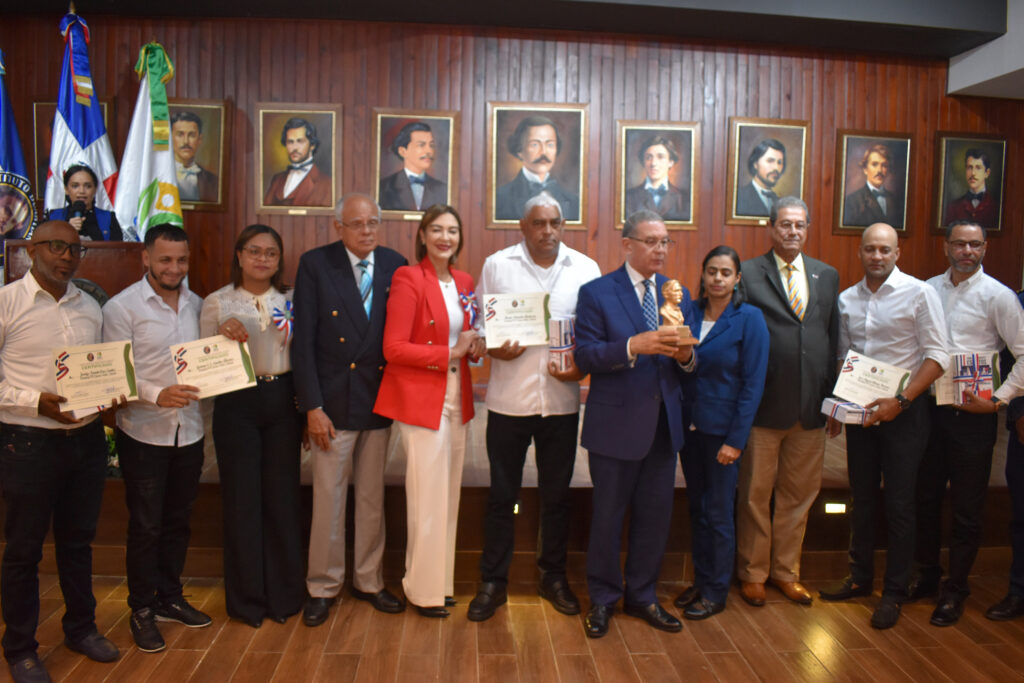 Premian privados de libertad sobresalieron en las Olimpiadas Duartianas