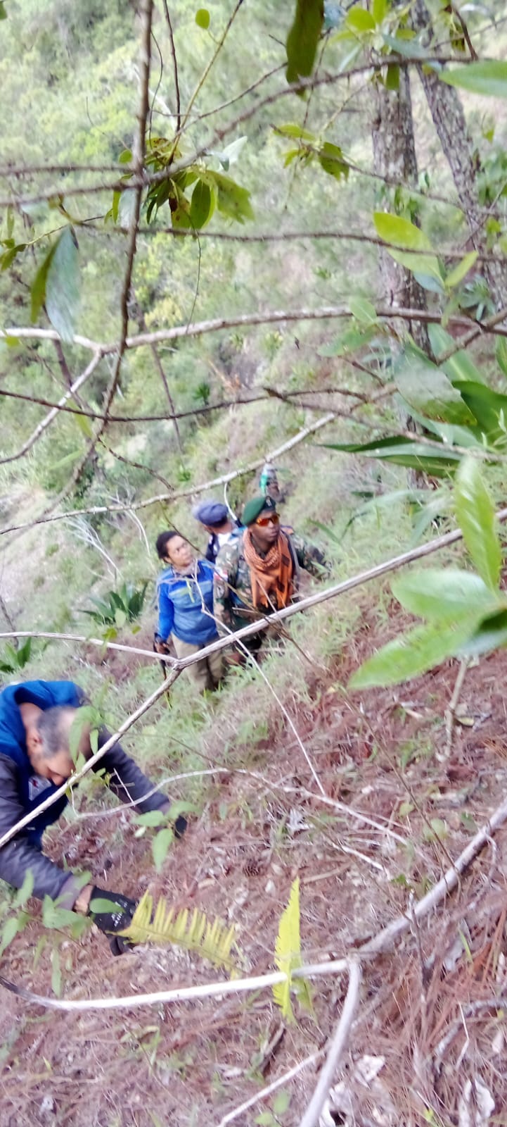 Militares rescatan a una mujer estaba perdida en la loma de Constanza