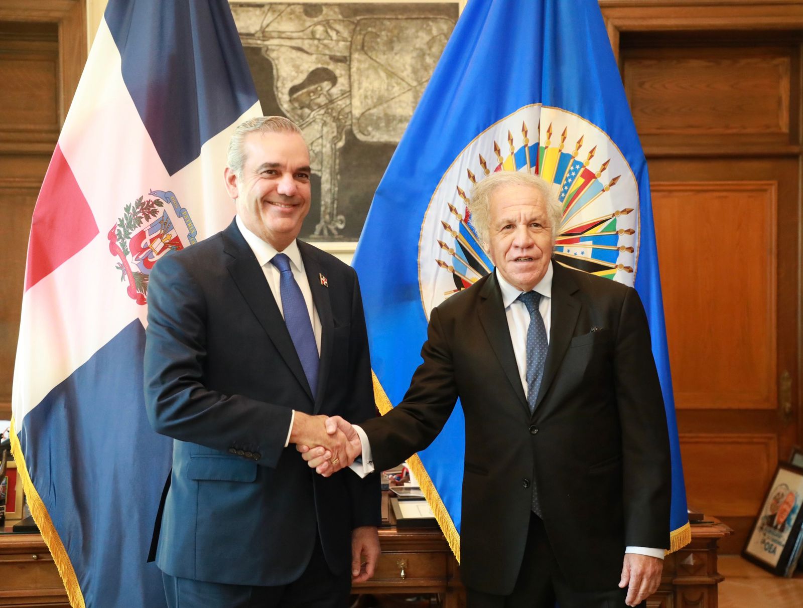 Luis Abinader refuerza su compromiso con la democracia y el desarrollo sostenible en la Conferencia Anual de la CAF
