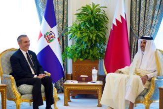 Presidente Abinader se reúne con Emir de Qatar