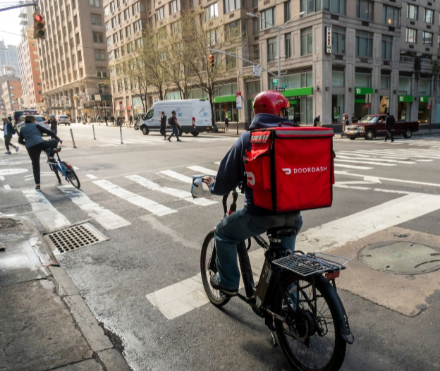 DoorDash released a statement claiming that the new wage is arbitrary and based on "dubious methodology." / Photo courtesy: Shutterstock