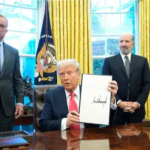 Donald Trump confirmó la llegada de la ‘tarjeta dorada’. Foto: EFE