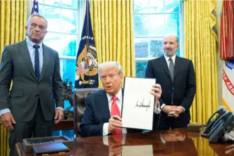 Donald Trump confirmó la llegada de la ‘tarjeta dorada’. Foto: EFE