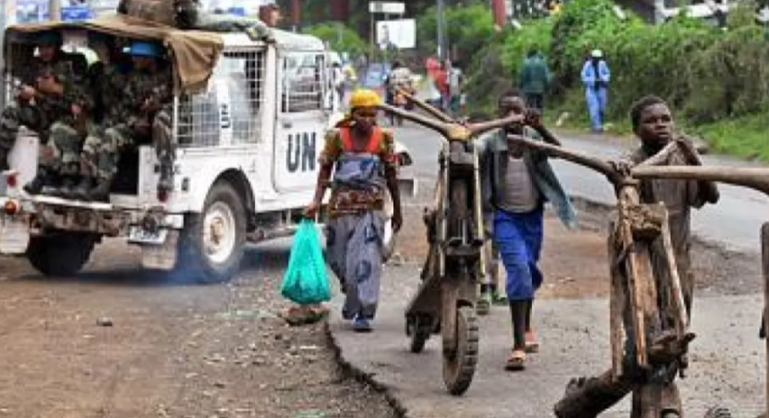 Foto de archivo de un vehículo de la ONU, en las cercanías de Mbandaka (República Democrática del Congo).T. ARUMBA/AFP PHOTO