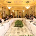 Abinader y Marco Rubio encabezan reunión de trabajo con delegaciones