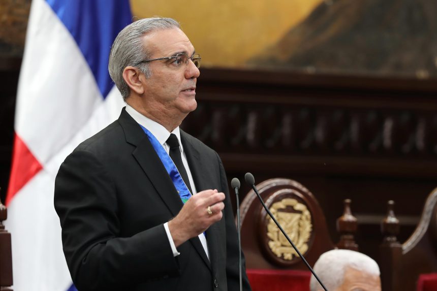 Presidente Abinader asegura que beneficios de la extracción y procesamiento de las tierras raras los reciba únicamente el pueblo dominicano y se harán con el mayor grado de eficiencia y transparencia