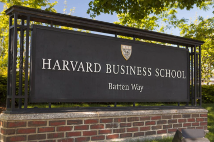 Harvard dará matrículas gratis a familias con ingresos de 200.000 dólares o menos