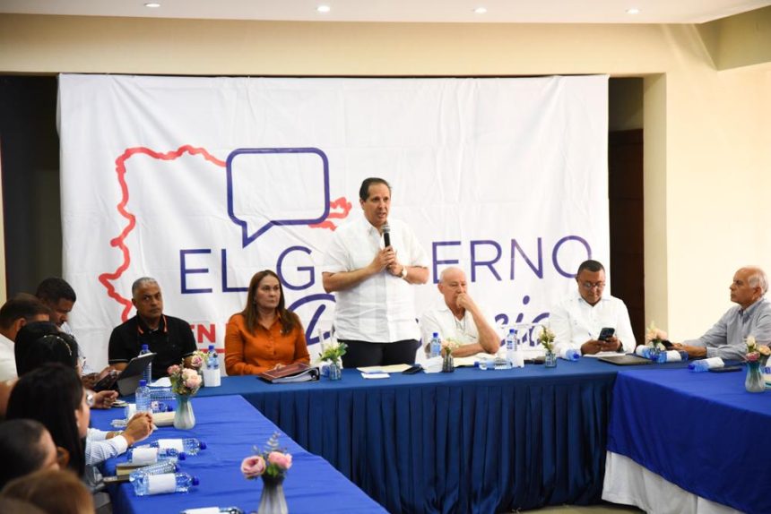 El ministro de Salud Pública, Víctor Atallah