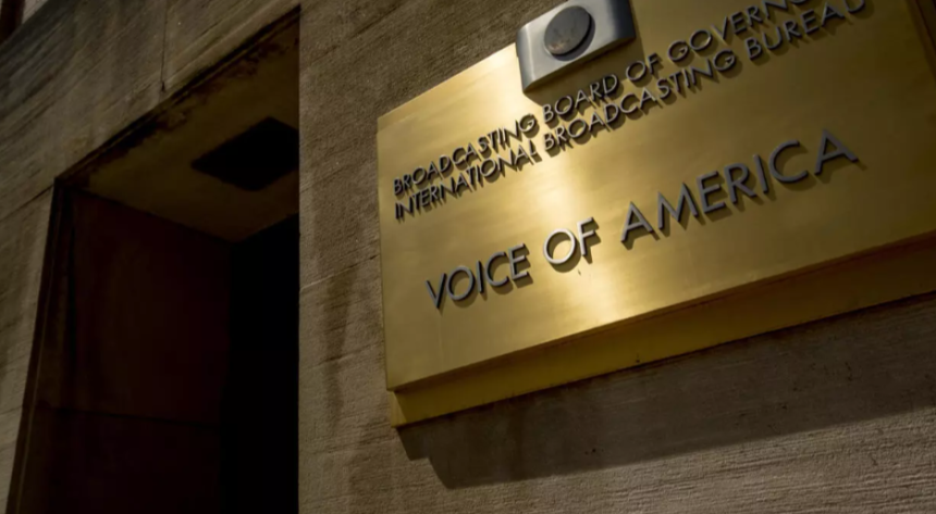 ARCHIVO - Esta foto de archivo del 15 de junio de 2020 muestra el edificio de la Voz de América en Washington. © Andrew Harnik - AP