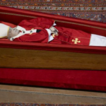 Capilla ardiente del Papa Francisco en la Basílica de San Pedro Foto: AFP