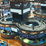 Los tres principales índices accionarios de Wall Street cerraron prácticamente estables las negociaciones de este viernes.archivo