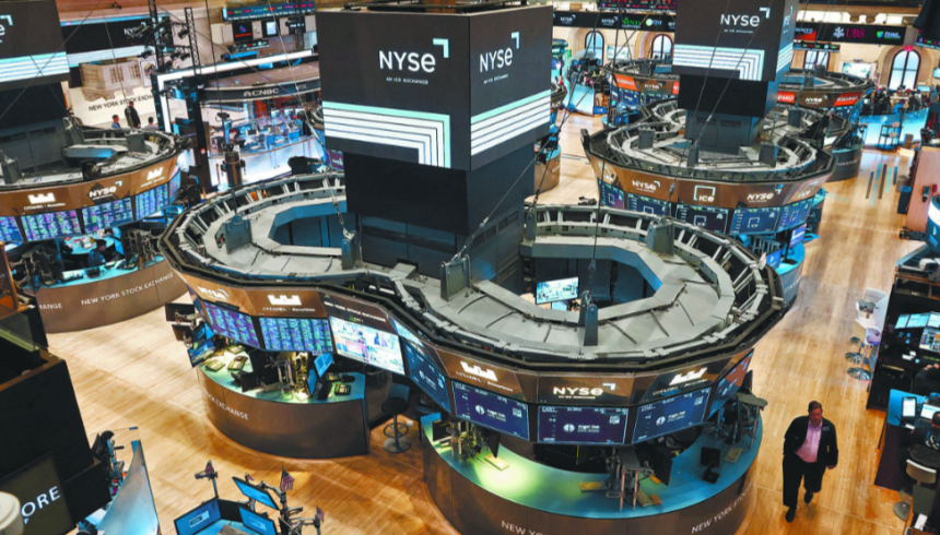 Los tres principales índices accionarios de Wall Street cerraron prácticamente estables las negociaciones de este viernes.archivo