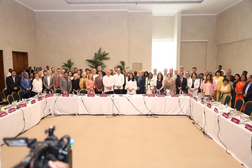 Presidente Abinader dice cree firmemente en el poder de las cooperativas para transformar comunidades, reducir desigualdades y fortalecer la democracia económica