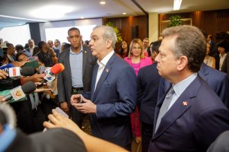 Abinader: Afirma RD esta en posición adecuada tras anuncio de Estados Unidos de aumentar un 10% los aranceles