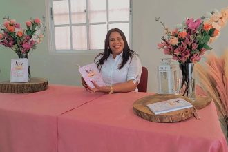 Francia Montero pone en circulación el libro “En la Agenda de Dios”