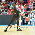 Brandon Spearmen frente a Robert Glenn de Reales (Imagen/Fuente Externa).