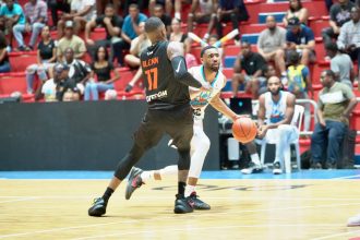Brandon Spearmen frente a Robert Glenn de Reales (Imagen/Fuente Externa).