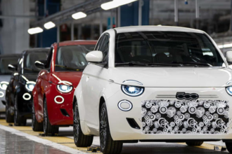 Nuova Fiat 500 Hybrid (2025), le prime foto© Motor1.com España