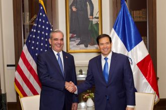 Abinader y Marco Rubio abordan crisis haitiana en Washington