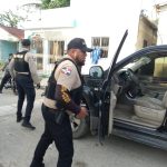Narcotraficantes tirotean agentes de la DNCD en Baní, RD