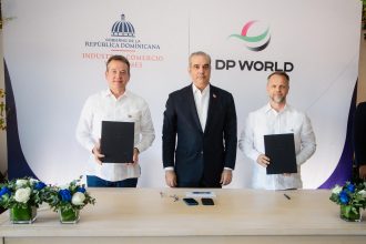 Gobierno dominicano y DP World buscan expandir zona franca y capacidad portuaria con inversión histórica de US$760 millones