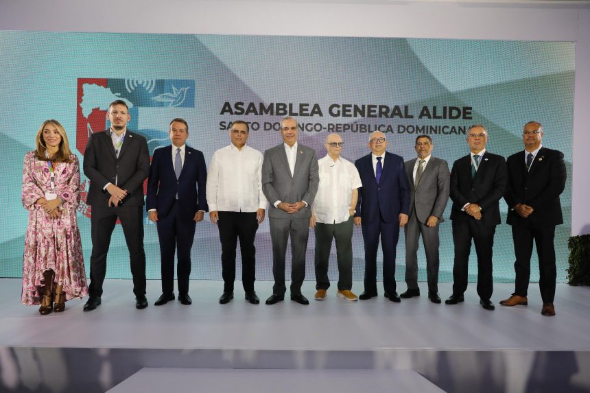 Ministro de Hacienda destaca avances económicos y fiscales de la República Dominicana en los últimos cinco años durante asamblea anual de ALIDE