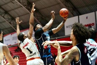 Titanes LNB