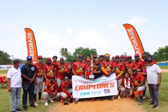 Bravos campeones del segundo torneo de béisbol superior de Abeprosado (Imagen/Fuente Externa).