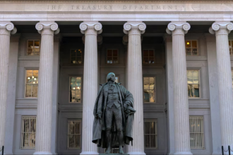 El edificio del Departamento del Tesoro de Estados Unidos, en Washington, el 18 de noviembre de 2024.(Jose Luis Magana / AP