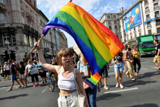 Marcha del Orgullo Gay en Budapest, Hungría. REUTERS/Marton Monus