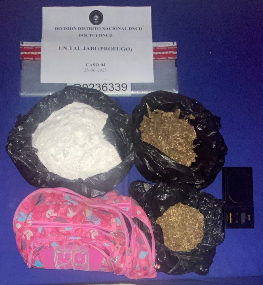 En Capotillo DNCD, incauta 5,000 gramos de drogas