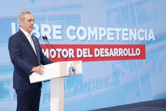 Presidente Abinader presenta avances históricos en libre competencia y destaca liderazgo regional de la República Dominicana