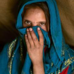 ©ONU Mujer/Sayed Habib Bidell Las mujeres de todo Afganistán se enfrentan ahora a múltiples restricciones