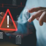 Fotografía , collage , extraída del portal Latinus.