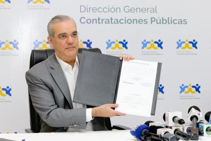 Presidente Abinader promulga la nueva Ley 47-25 de Contrataciones Públicas y sella un compromiso histórico con la transparencia