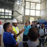 José Monegro, presidente del Comité Organizador de los Juegos Centroamericanos y del Caribe Santo Domingo 2026 mostrando a la prensa los avances de las estructuras y edificaciones para los juegos.