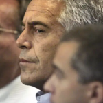 Jeffrey Epstein comparece ante el tribunal el 30 de julio de 2008 en West Palm Beach, Florida. AP - Uma Sanghvi