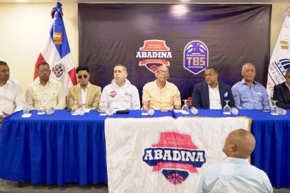  Mesa principal rueda de prensa TBS-Distrito 2025 (Imagen/Fuente Externa).