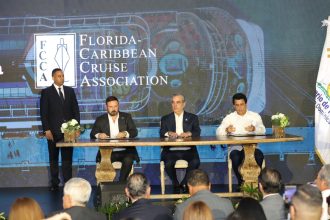 Abinader encabeza histórica firma de acuerdo entre RD y la FCCA que posiciona al país como hub regional de cruceros